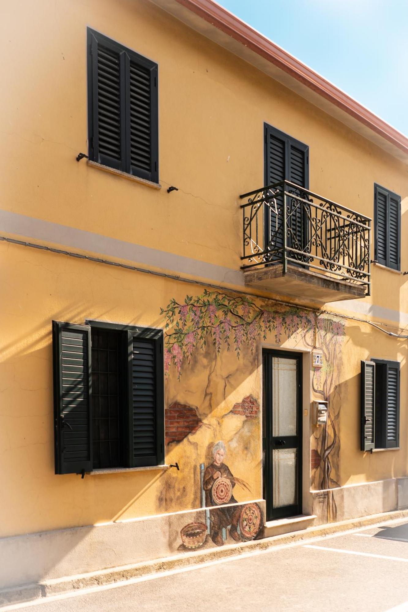Sa Domu De Ladiri - Matrimoniale Con Giardino Bed and Breakfast Musei Εξωτερικό φωτογραφία