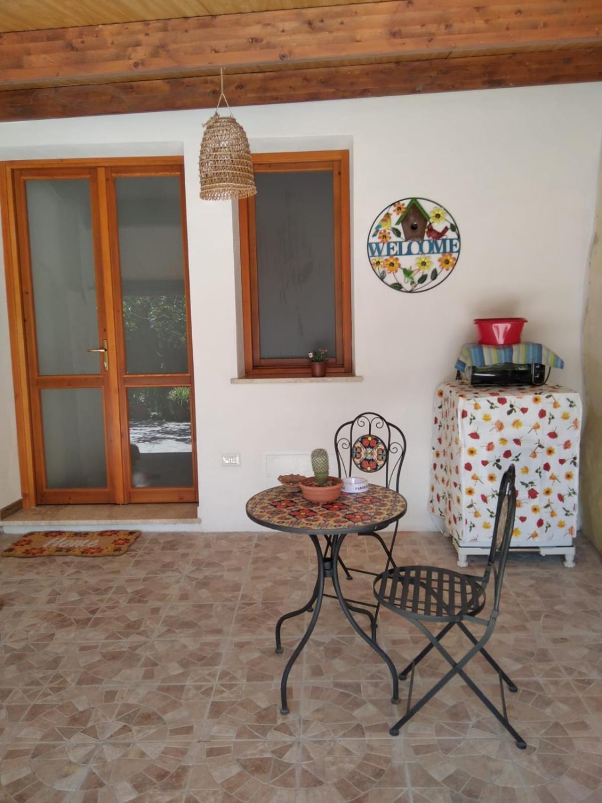 Sa Domu De Ladiri - Matrimoniale Con Giardino Bed and Breakfast Musei Εξωτερικό φωτογραφία